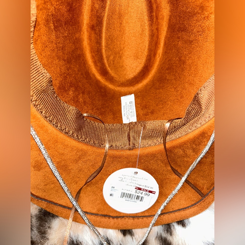 Brown Faux Suede Cowboy Hat with Silver Bling Accents and Size 7 Boots -BUNDLE- - Picture 14 of 15